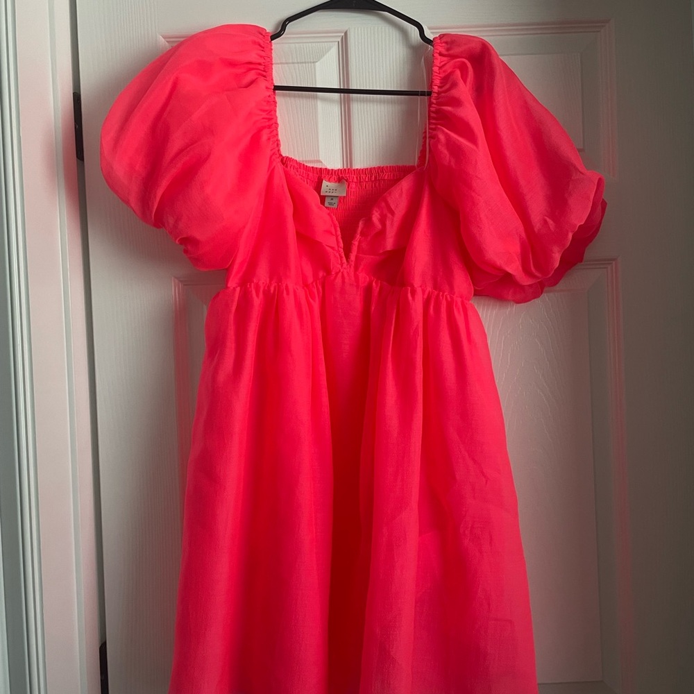 Bright Pink Puff Sleeve Dress